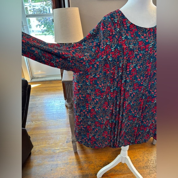 Ava & Viv Floral Tunic - Picture 2 of 8